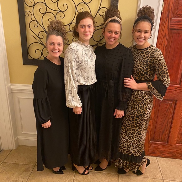 Meet your Posher, Elisabeth - Picture 3 of 9